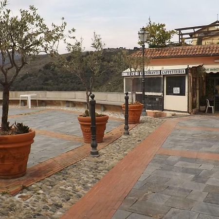 Ca Delle Rondini Villa Civezza Buitenkant foto