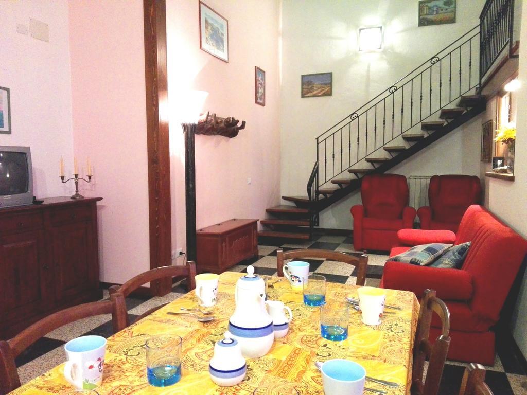 Ca Delle Rondini Villa Civezza Buitenkant foto